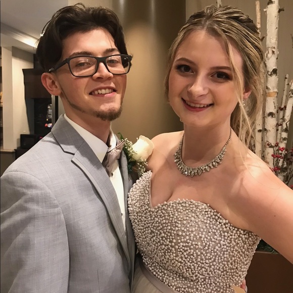 Meet your Posher, Dmitri - Picture 1 of 1